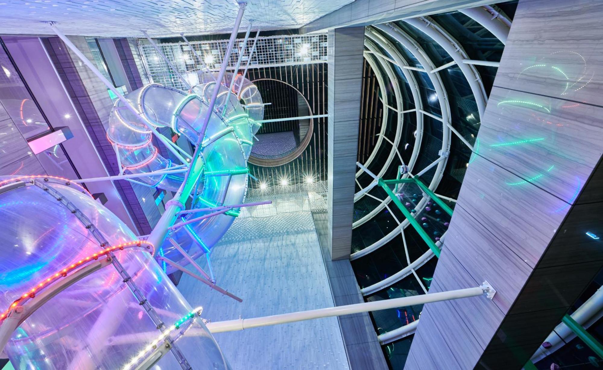 แกรนด์ เบย์ รีสอร์ต Hotel ย่านเมืองเก่าเฮ้งชุน ภายนอก รูปภาพ The interior of the National Museum of the Marine Corps