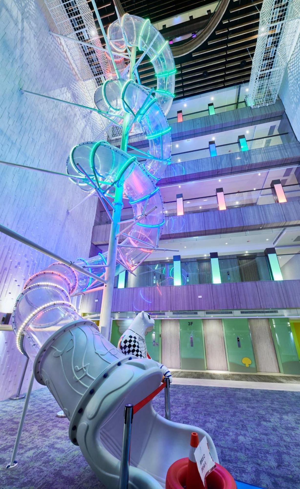 แกรนด์ เบย์ รีสอร์ต Hotel ย่านเมืองเก่าเฮ้งชุน ภายนอก รูปภาพ The atrium at the new Royal Victoria Hospital