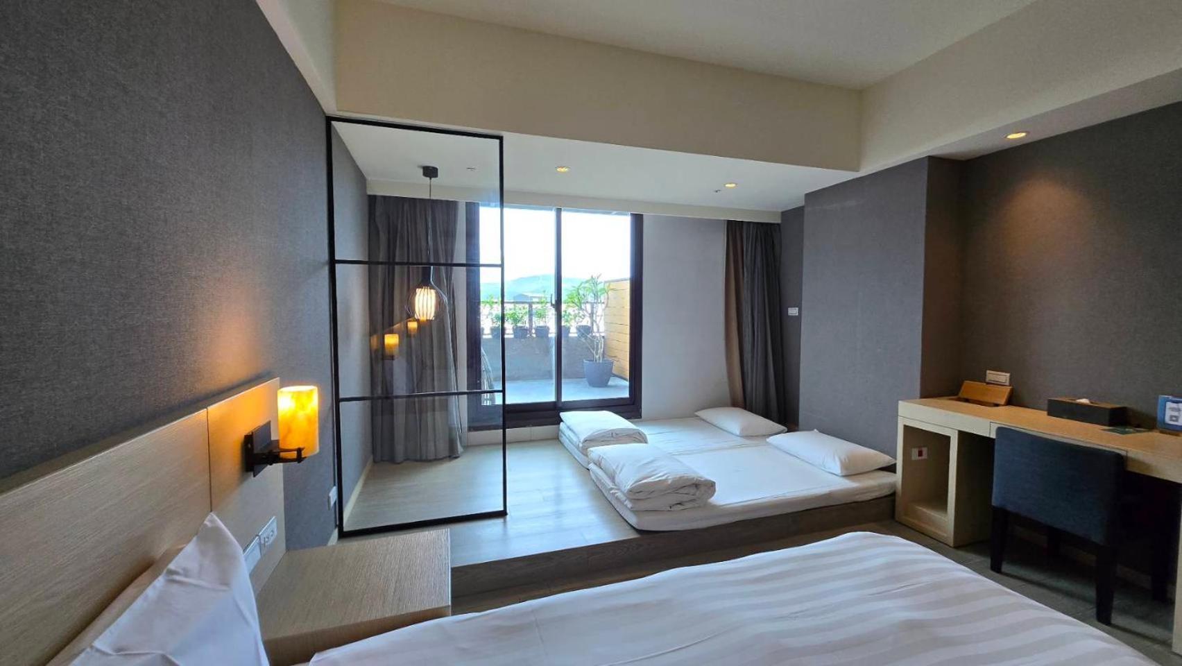 แกรนด์ เบย์ รีสอร์ต Hotel ย่านเมืองเก่าเฮ้งชุน ภายนอก รูปภาพ A room at the hotel