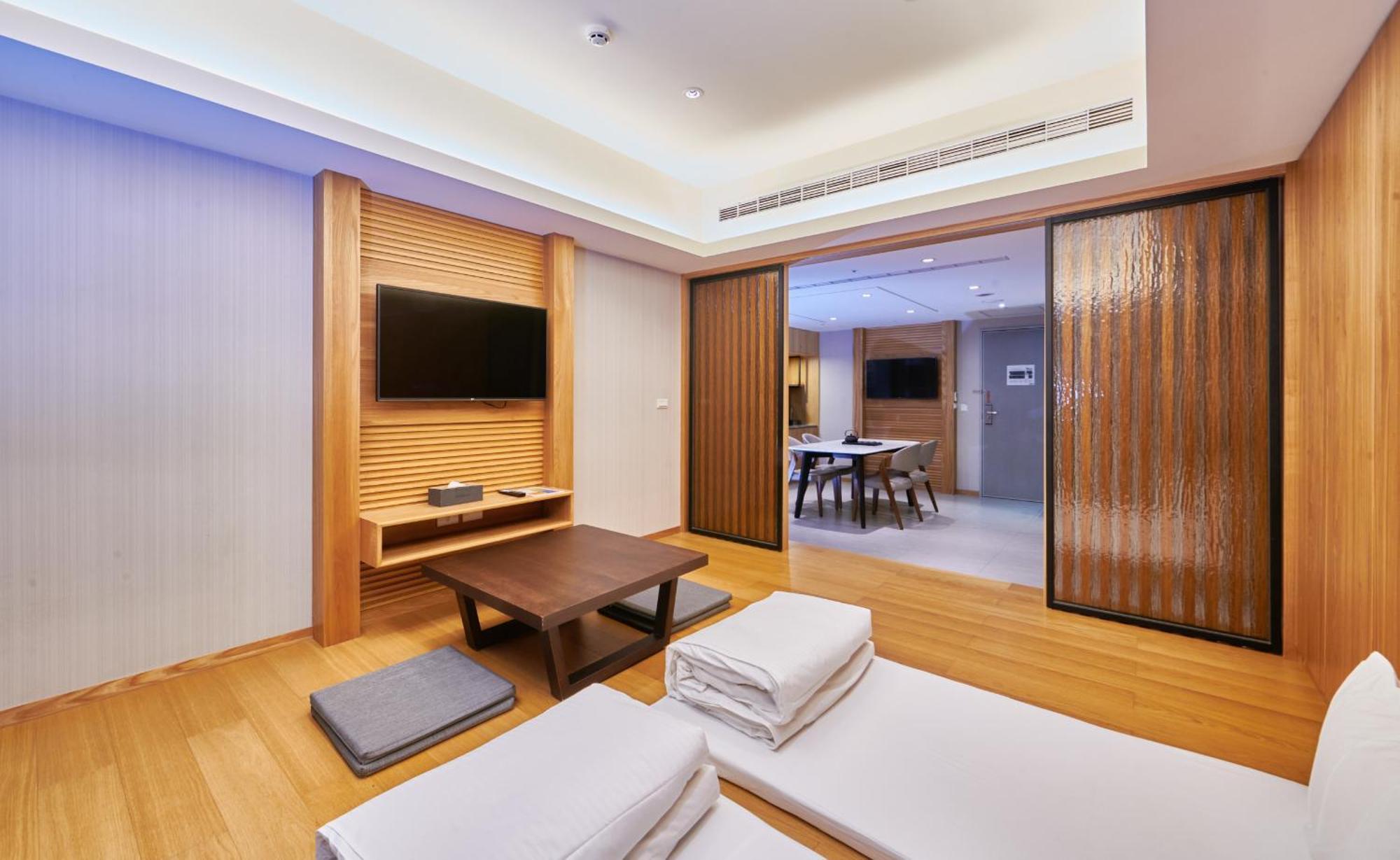 แกรนด์ เบย์ รีสอร์ต Hotel ย่านเมืองเก่าเฮ้งชุน ภายนอก รูปภาพ A suite at the hotel