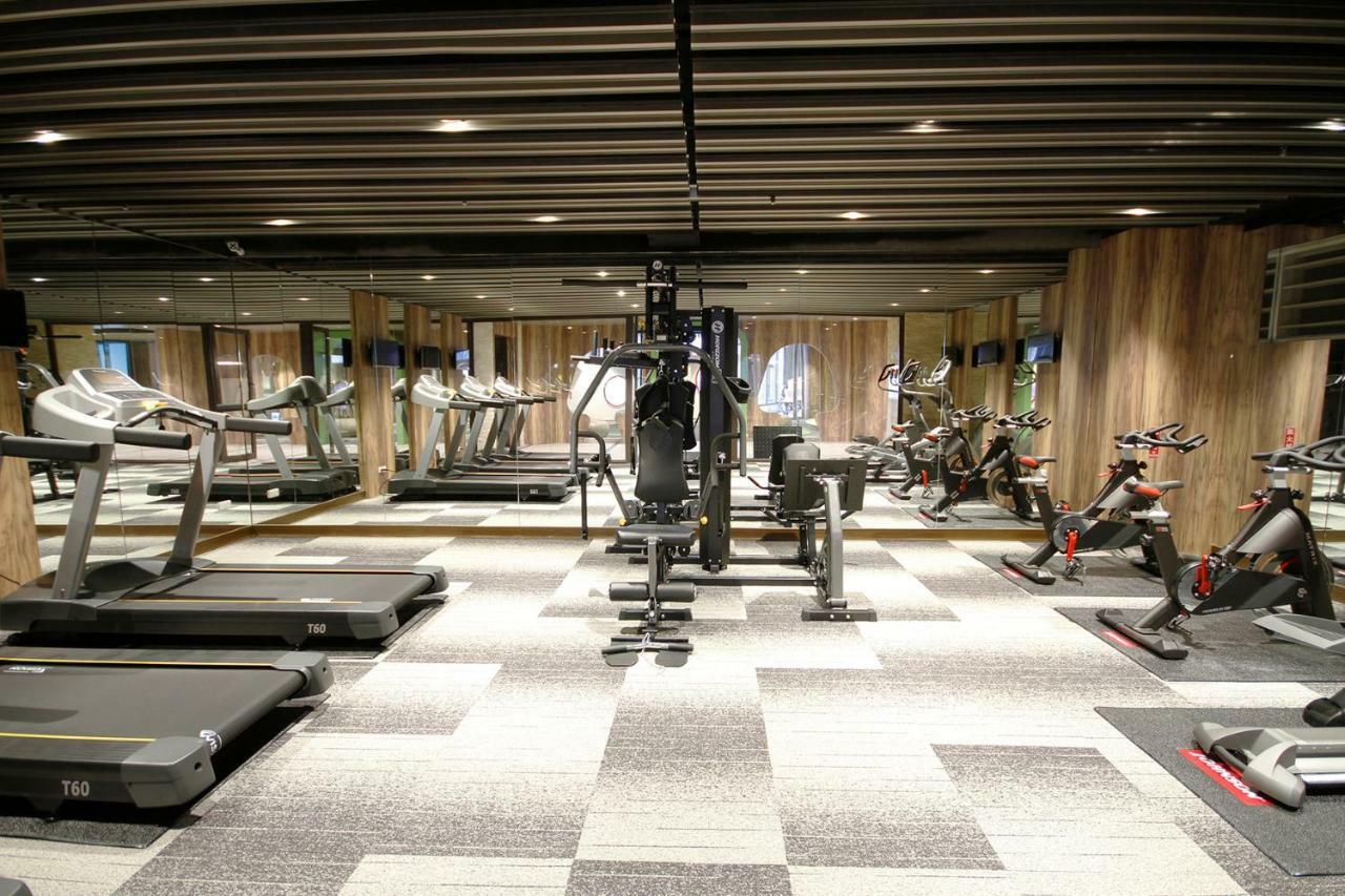 แกรนด์ เบย์ รีสอร์ต Hotel ย่านเมืองเก่าเฮ้งชุน ภายนอก รูปภาพ The gym at the hotel